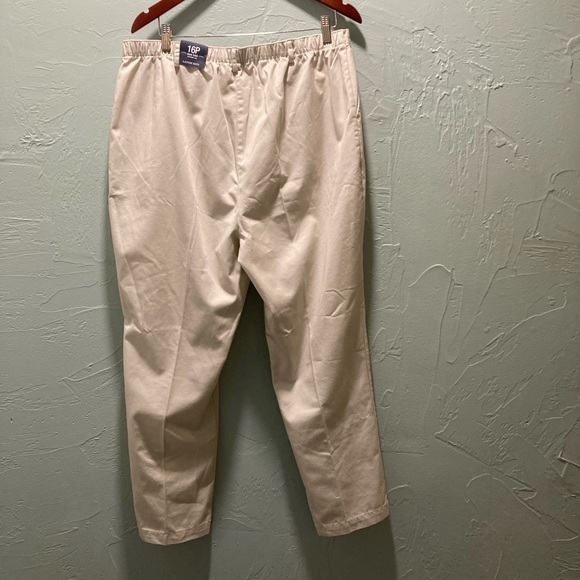 Lands’ End-NWT
16P khaki lighthouse collection 
High Rise
straight leg - Picture 4 of 7